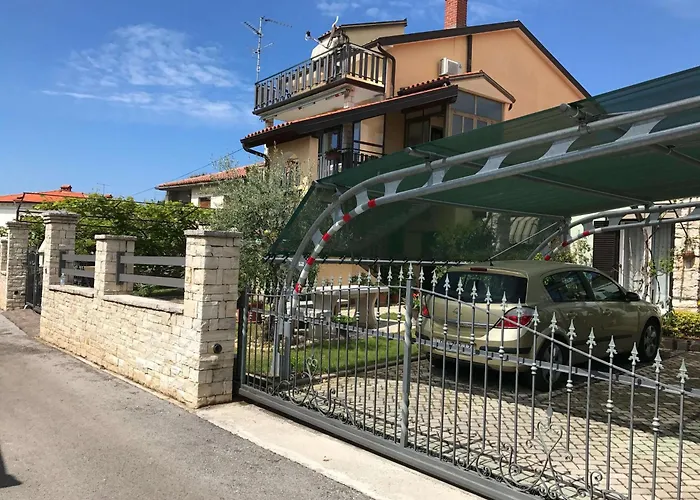 With Parking Space - 22722 우마그